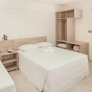 Dois H Hotel